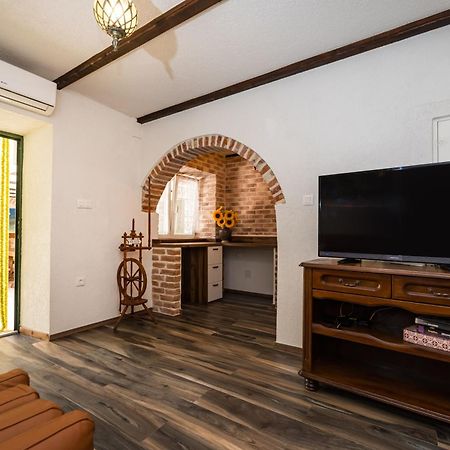 Ražanac Stone Houseヴィラ エクステリア 写真